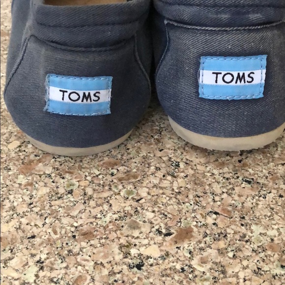 - TOMS SHOES NWT size M 10 Denim Distress Look - Picture 4 of 6